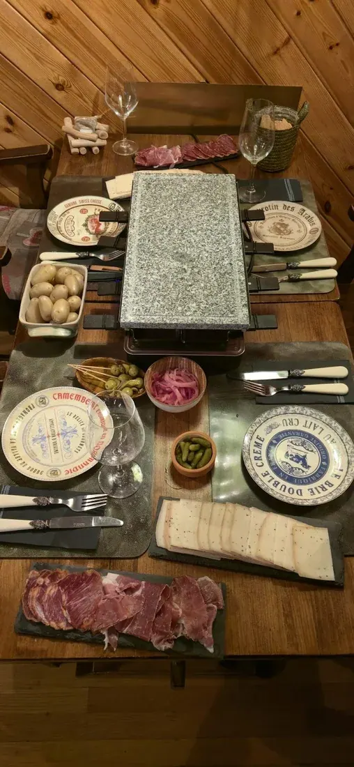 Eth Hurat — photo 2
